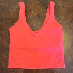 Lip gloss Lulu lemon align tank